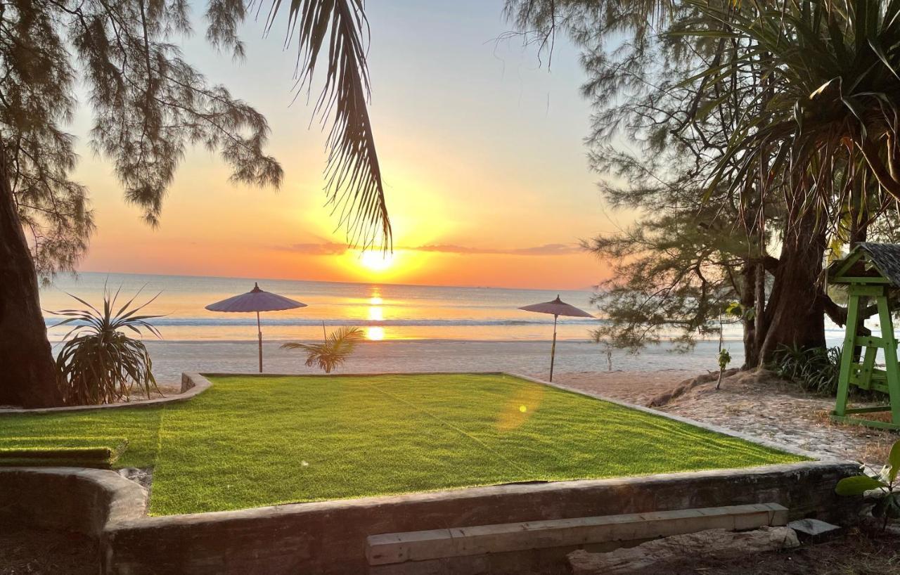 Hotel Phayam Friends Koh Phayam Zewnętrze zdjęcie