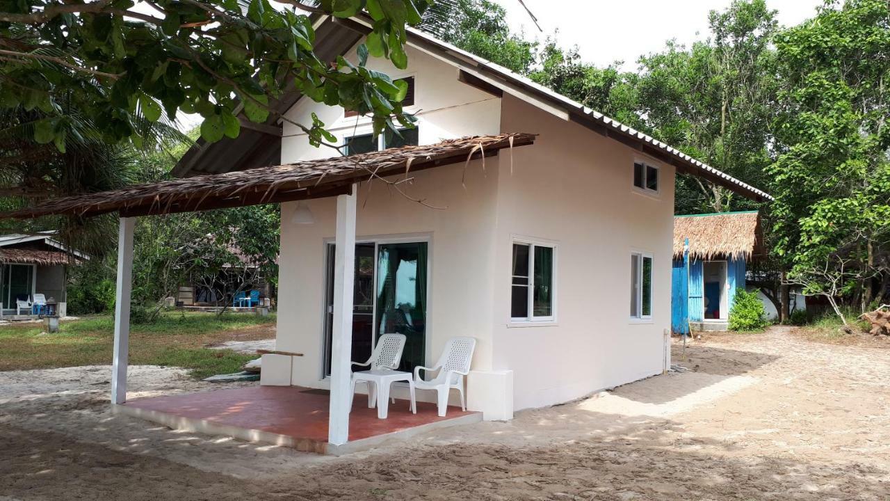 Hotel Phayam Friends Koh Phayam Zewnętrze zdjęcie